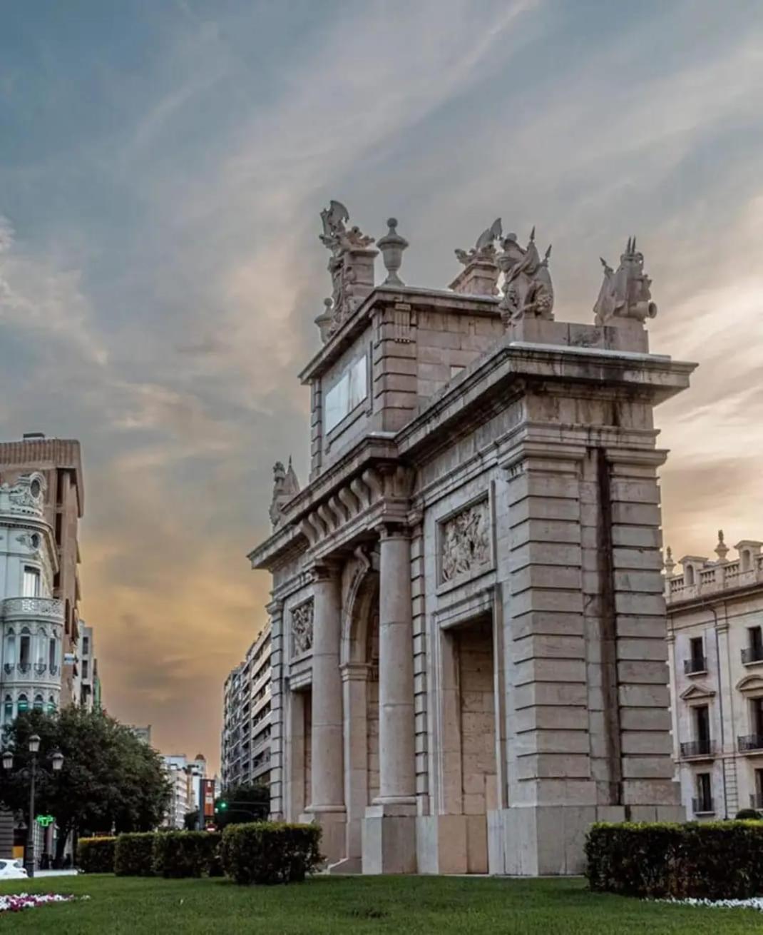 Apartamento Turistico Lux Center Βαλένθια Εξωτερικό φωτογραφία